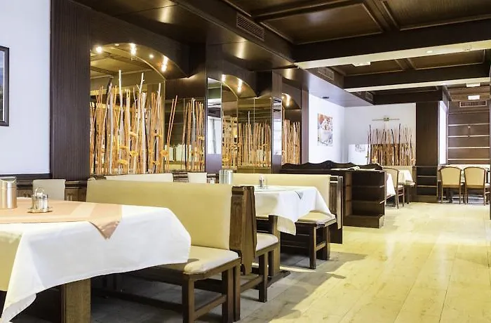 Lenas Hotel