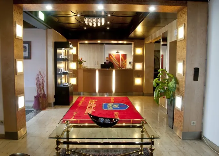 Lenas Hotel 3*