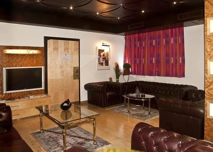 Lenas Hotel