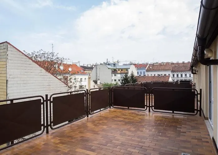 Lenas Hotel 3*